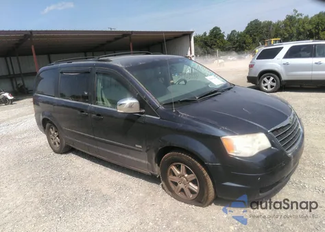2008 Chrysler Town & Country Touring from USA, damaged, VIN 2A8HR54P18R773387
